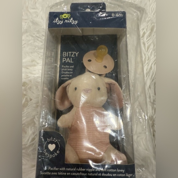 Itzy Ritzy - Bitzy Pal Natural Rub-ber Pacifier & Stuffed Animal, Bunny 0-6M - Picture 2 of 3